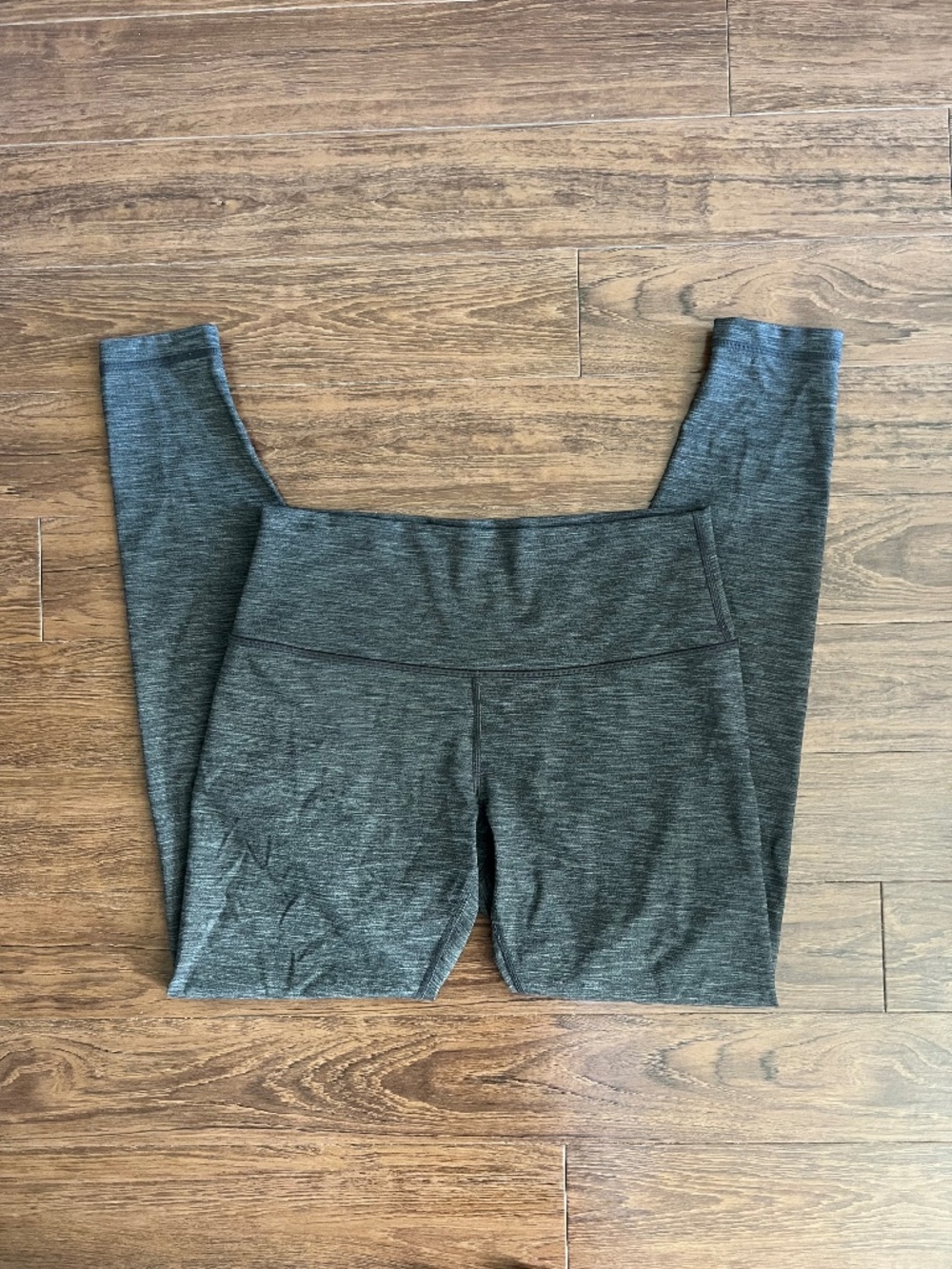 Lululemon Align Heather Grey Leggings - Size 10 - Yoga Athletic Altheisure